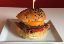 Deluxe burger