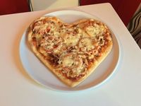 !Szív alakú pizza!